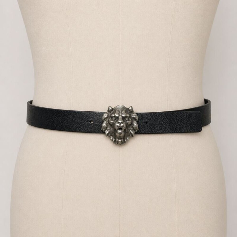 Gianni Versace vintage lion belt Black Leather Lion Head  Belt  Size 100/115 XL